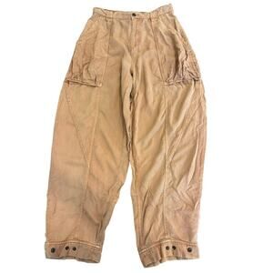 URBAN OUTFITTERS Camel Loose Fit Baggy Pants Women size 6